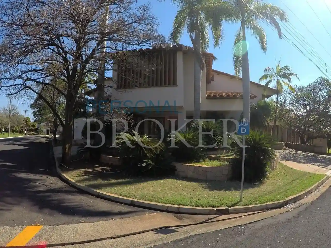 Casa de Condomínio com 4 quartos à venda, 550m² — foto 1 de 20