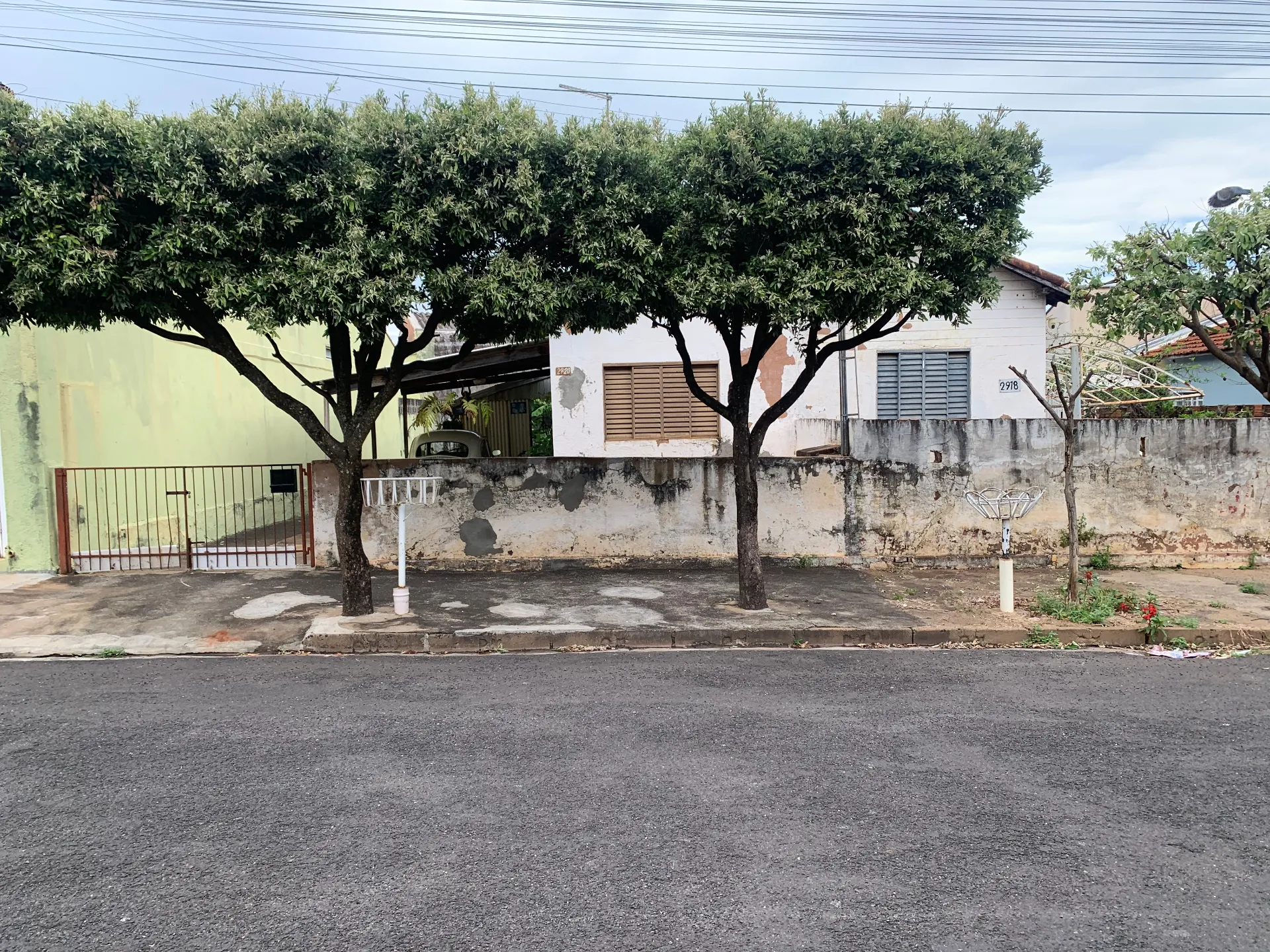 Casa à venda, 356m² — foto 2 de 4