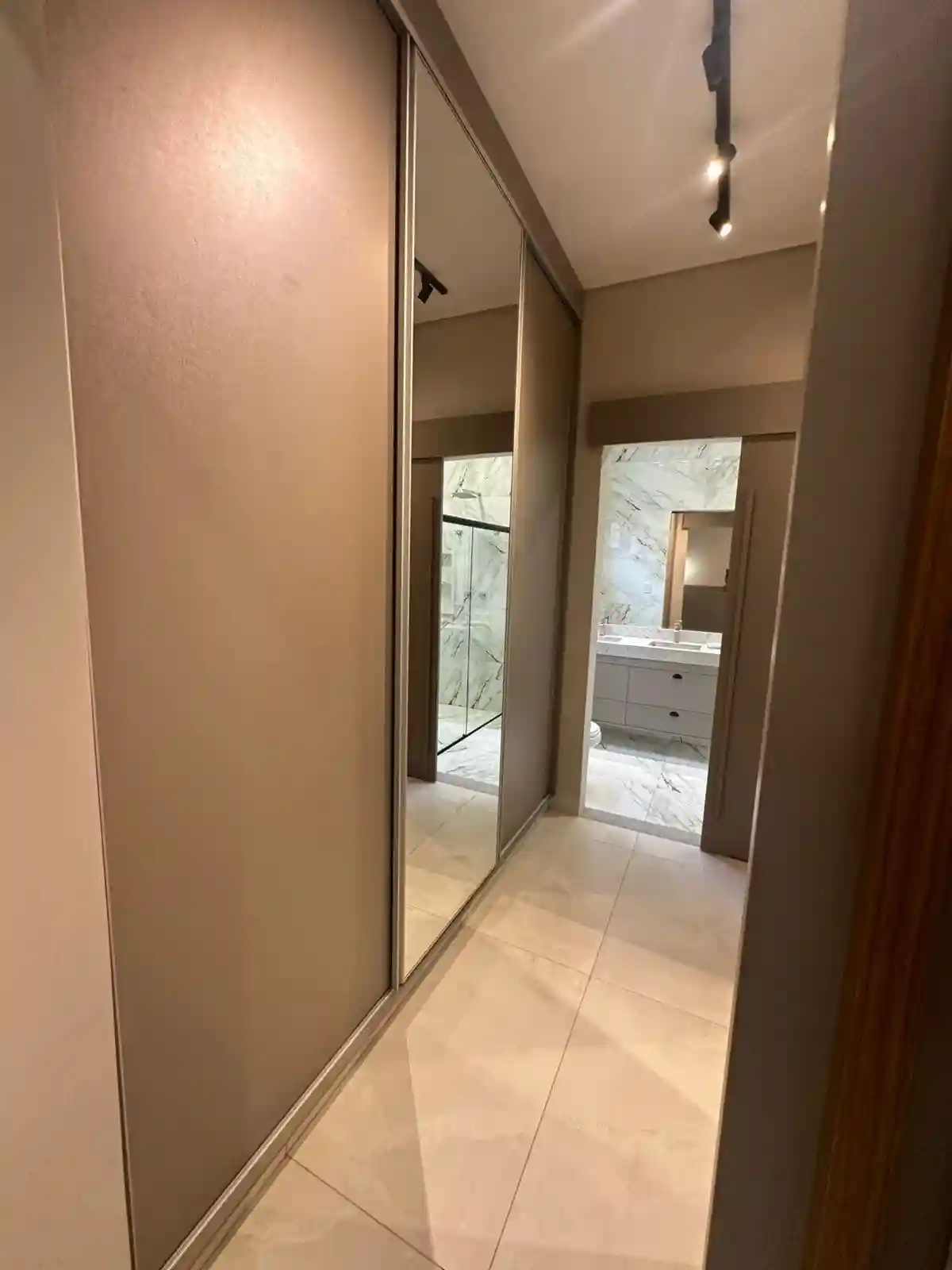 Casa de Condomínio com 3 quartos à venda, 160m² — foto 9 de 18