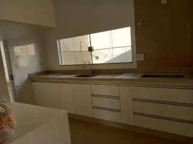 Casa de Condomínio com 3 quartos à venda, 140m² — foto 5 de 14