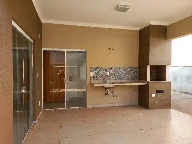 Casa de Condomínio com 3 quartos à venda, 140m² — foto 2 de 14