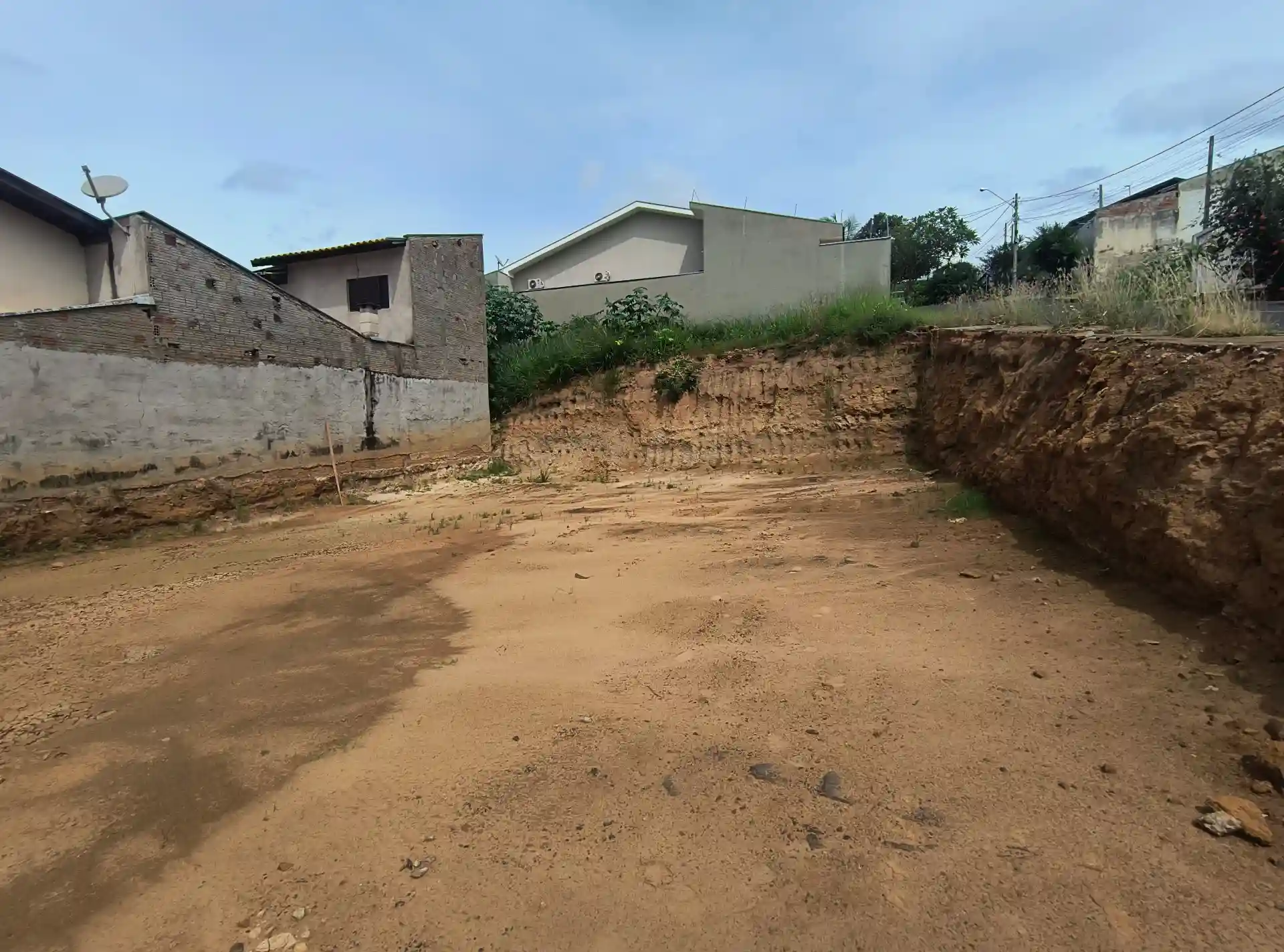 Terreno / Lote / Condomínio  à venda, 329m² — foto 4 de 8