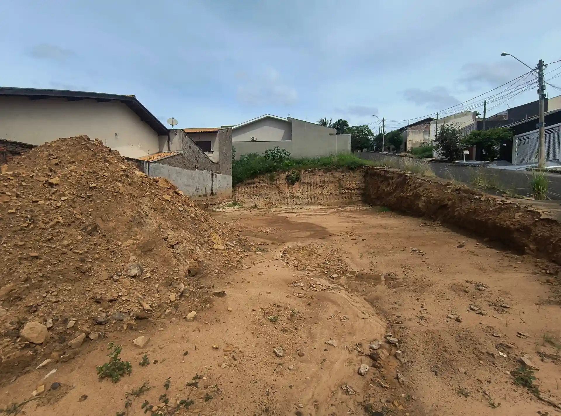 Terreno / Lote / Condomínio  à venda, 329m² — foto 6 de 8
