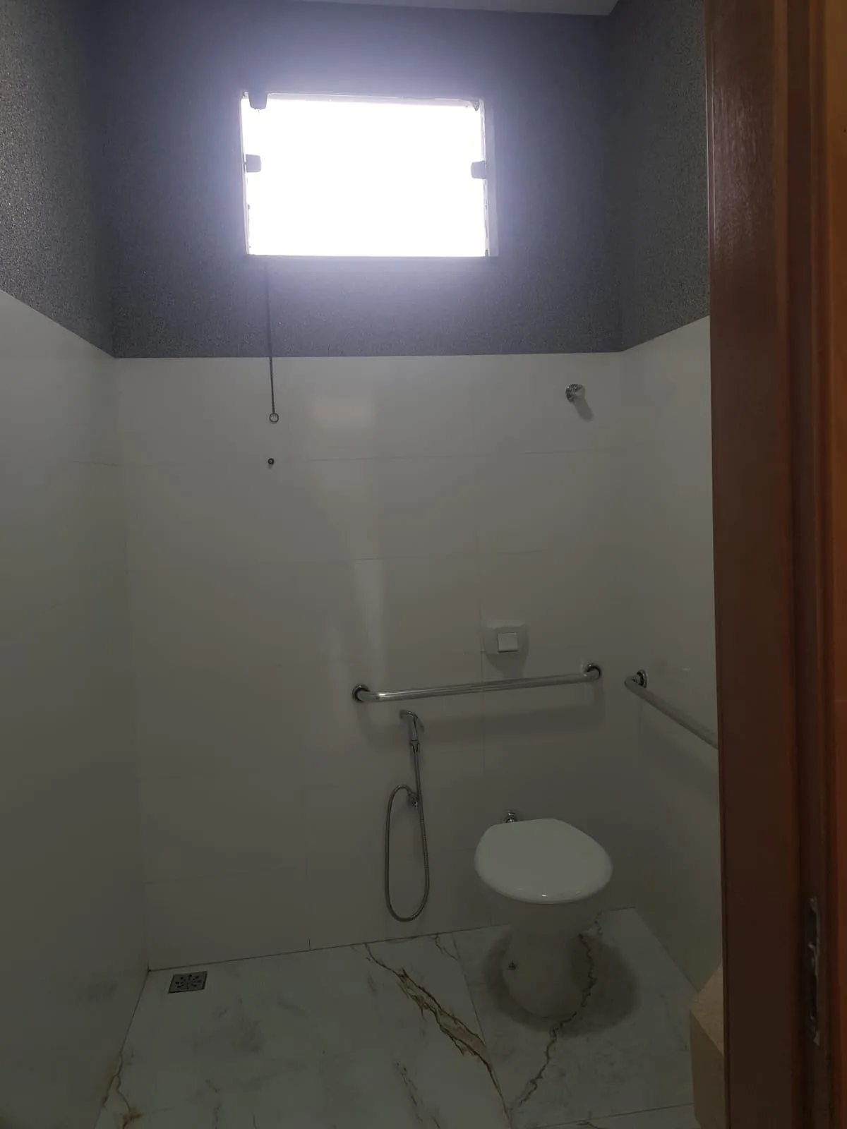 Loja / Salão / Ponto Comercial para aluguel, 90m² — foto 3 de 6