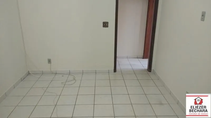 Casa à venda — foto 2 de 8
