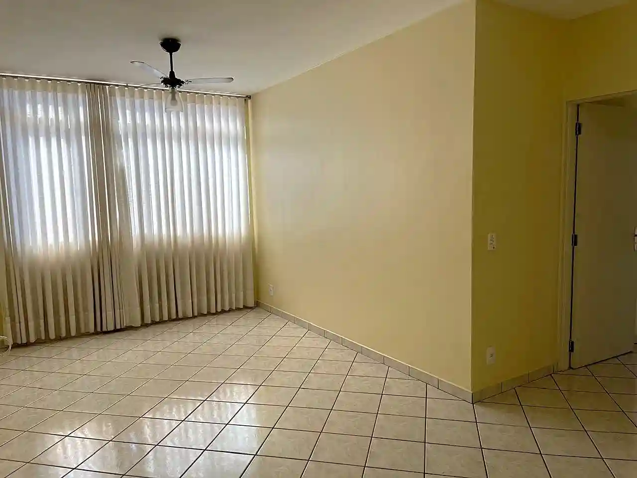Apartamento com 2 quartos à venda, 90m² — foto 1 de 16