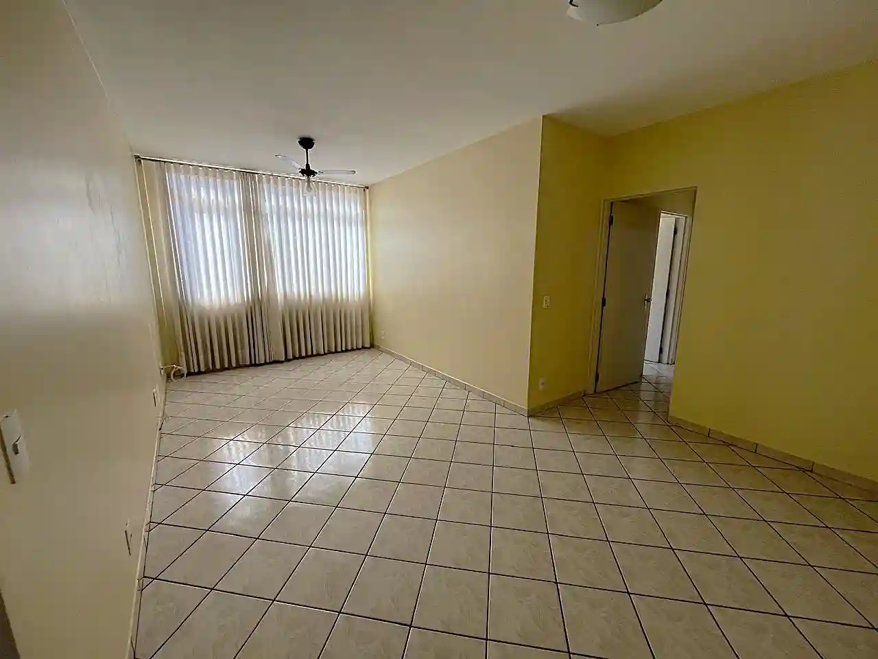 Apartamento com 2 quartos à venda, 90m² — foto 2 de 16