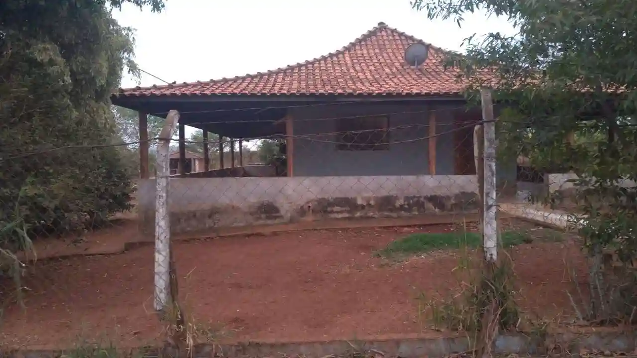 Fazenda / Sítio / Chácara  à venda, 3000m² — foto 1 de 20