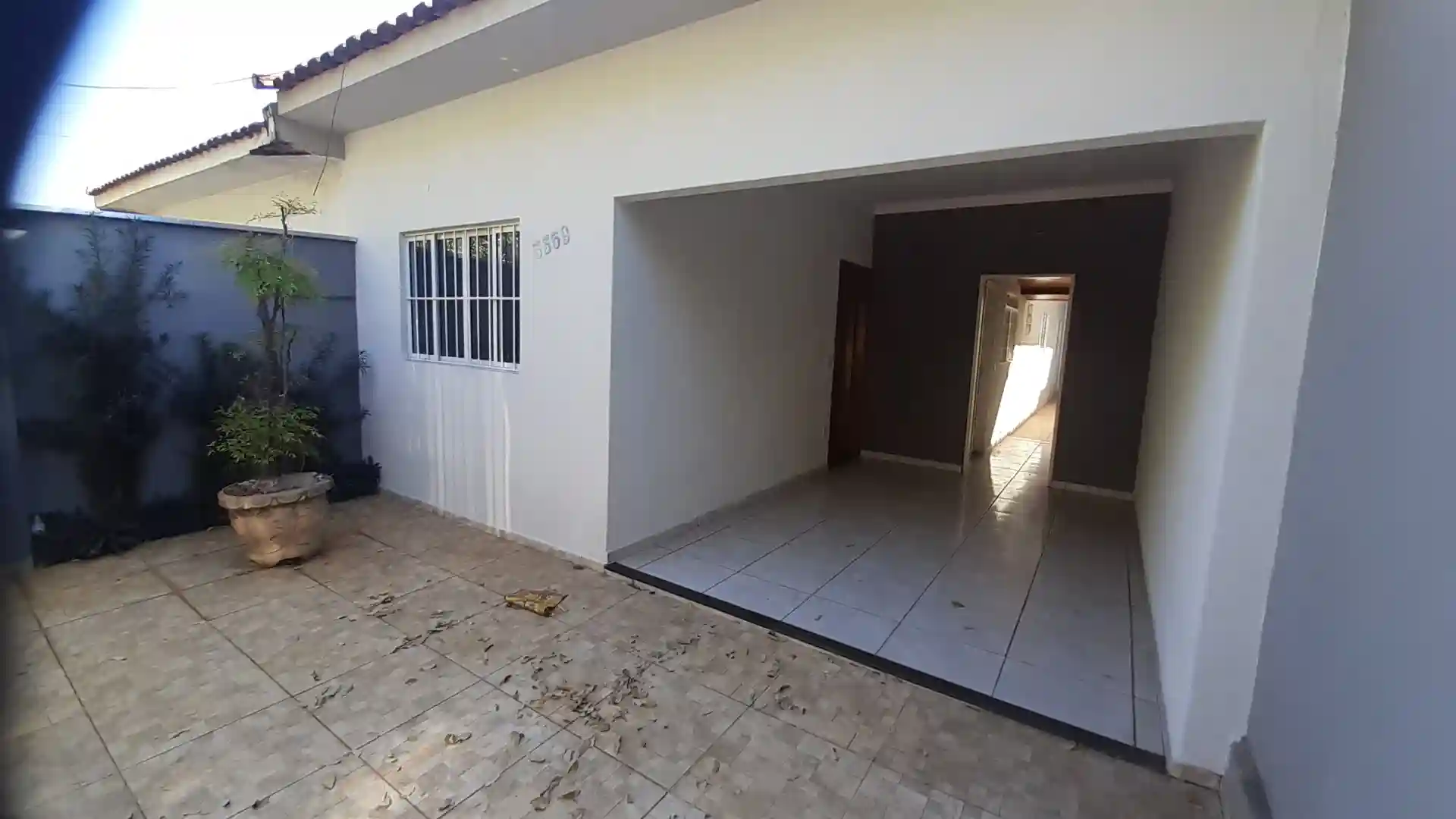 Casa com 2 quartos à venda, 180m² — foto 2 de 13