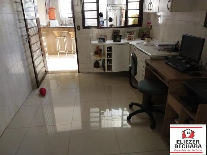 Casa à venda — foto 1 de 11
