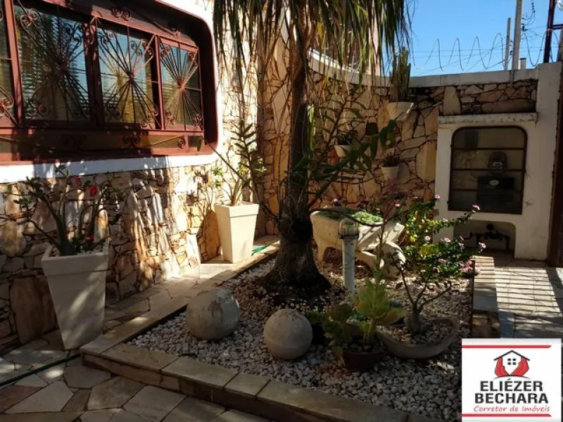 Casa à venda — foto 8 de 11