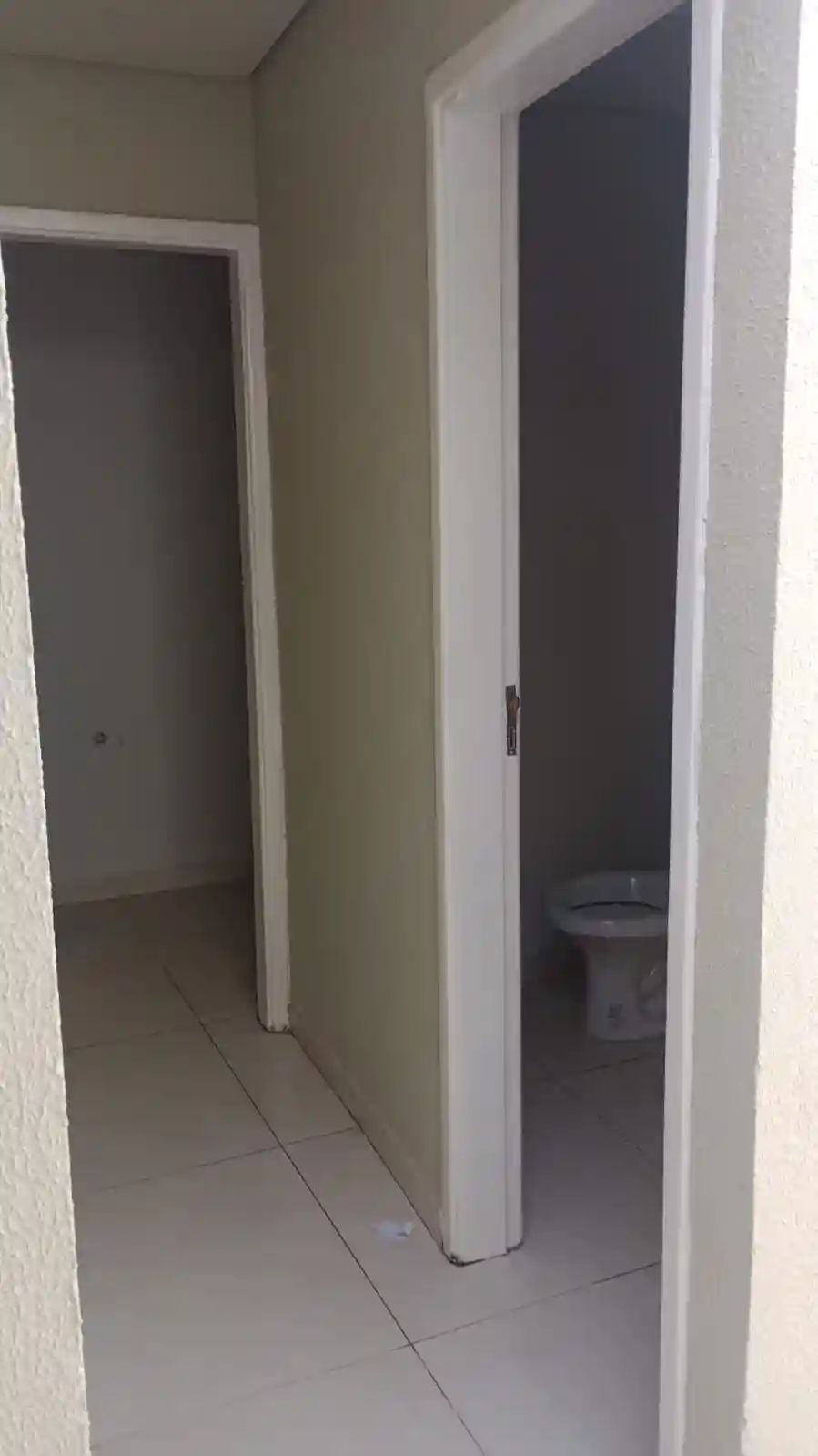 Casa Comercial com 5 quartos para aluguel, 240m² — foto 7 de 10