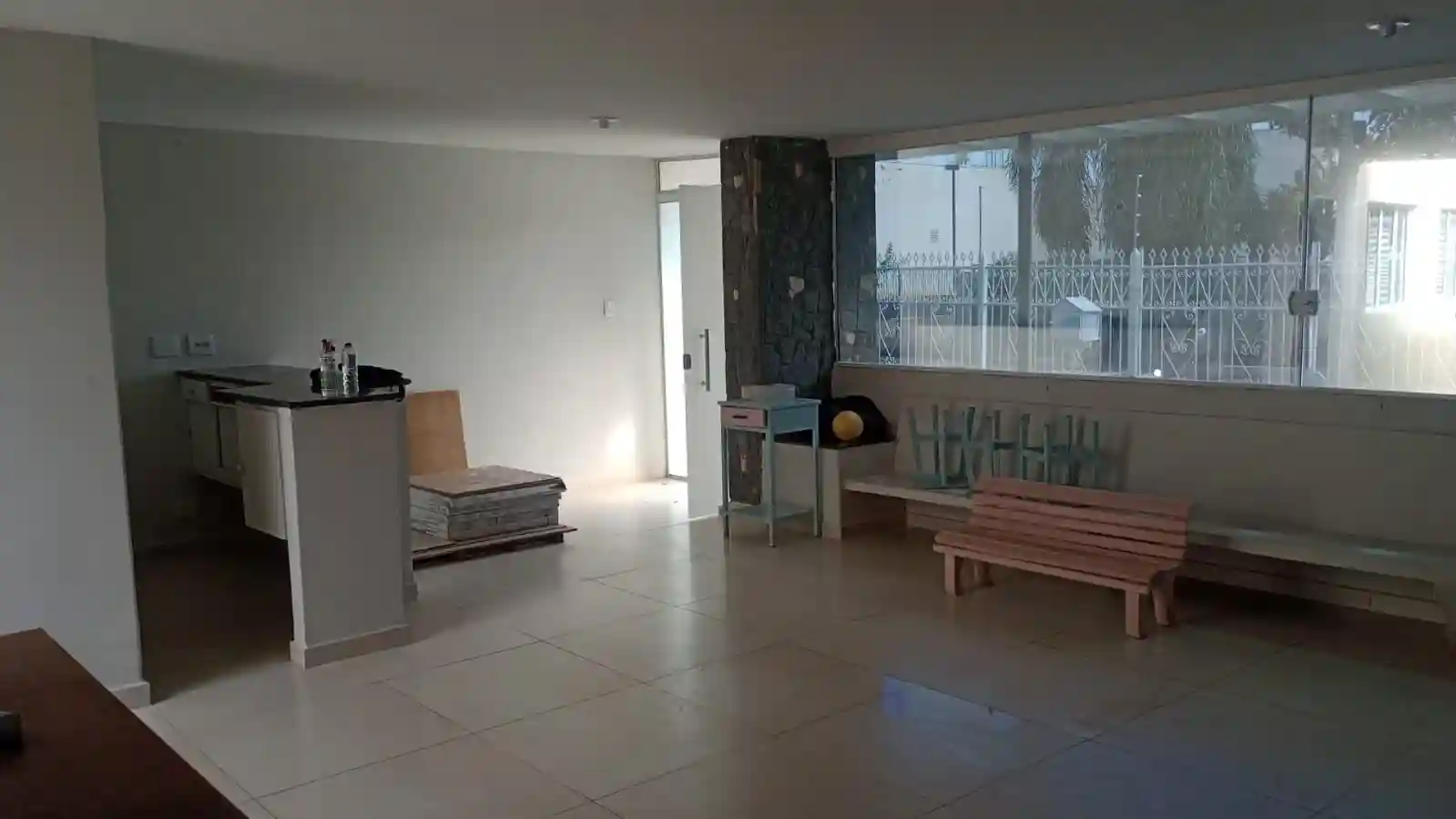 Casa Comercial com 5 quartos para aluguel, 240m² — foto 1 de 10