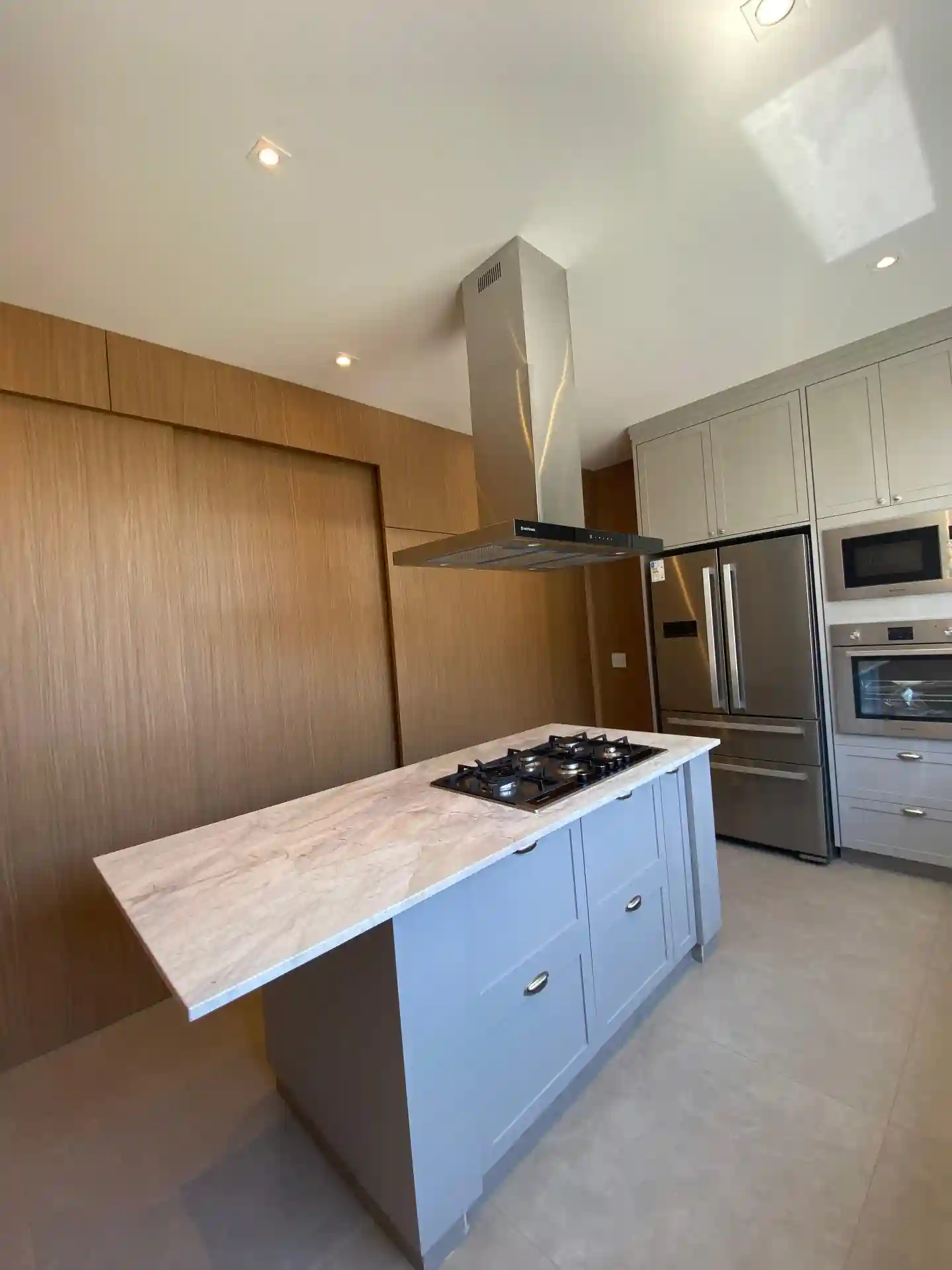 Casa de Condomínio com 4 quartos à venda, 565m² — foto 4 de 33