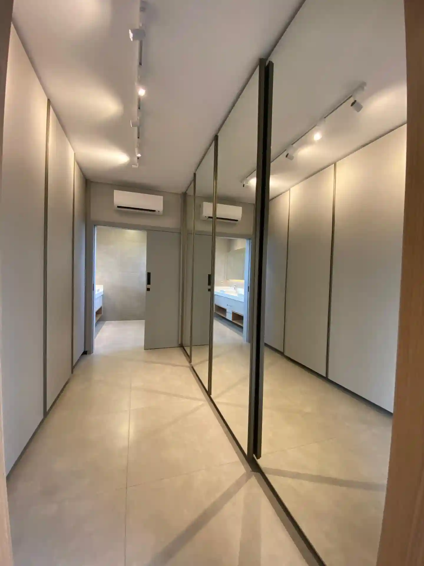 Casa de Condomínio com 4 quartos à venda, 565m² — foto 21 de 33