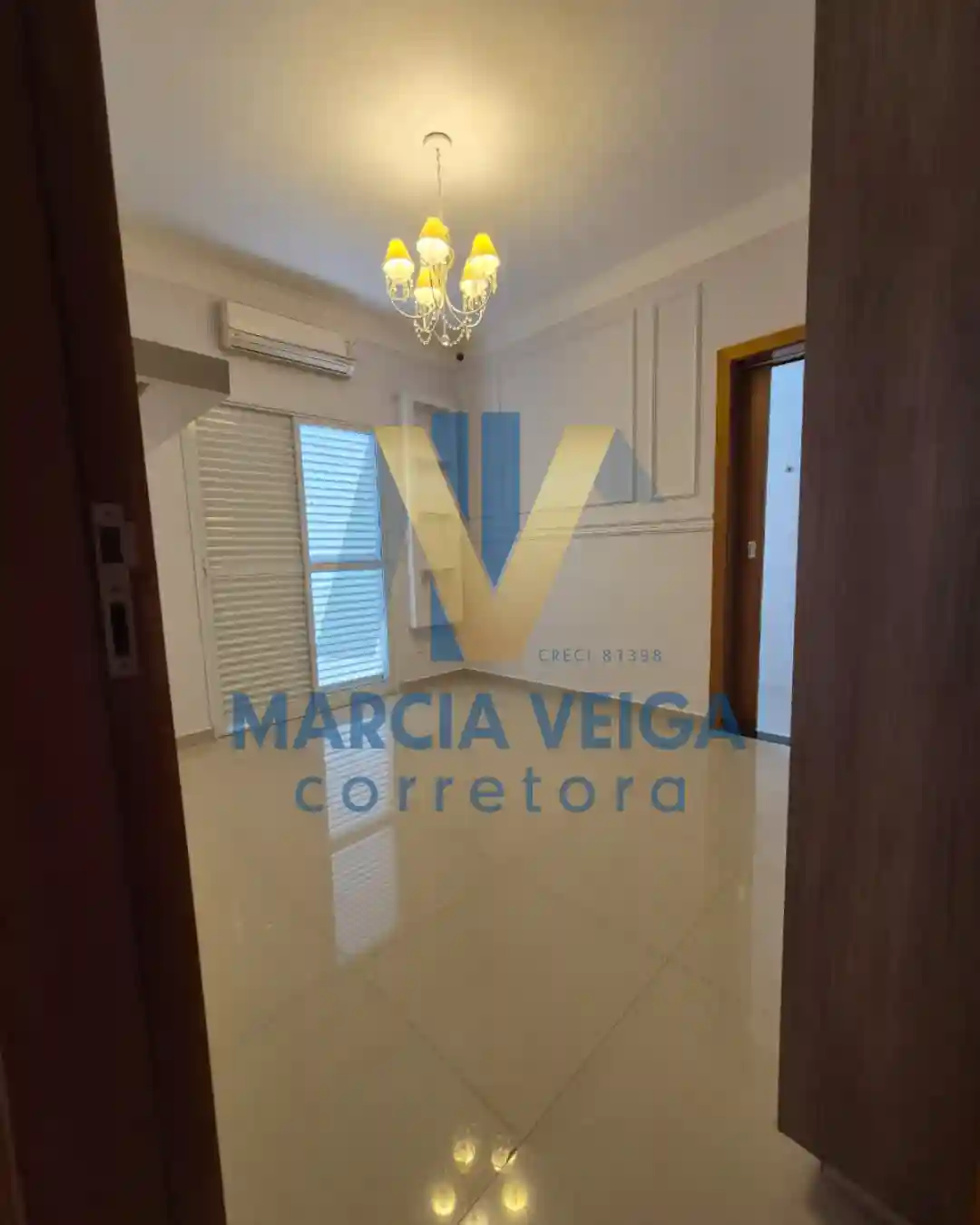 Casa de Condomínio com 3 quartos à venda, 320m² — foto 3 de 37
