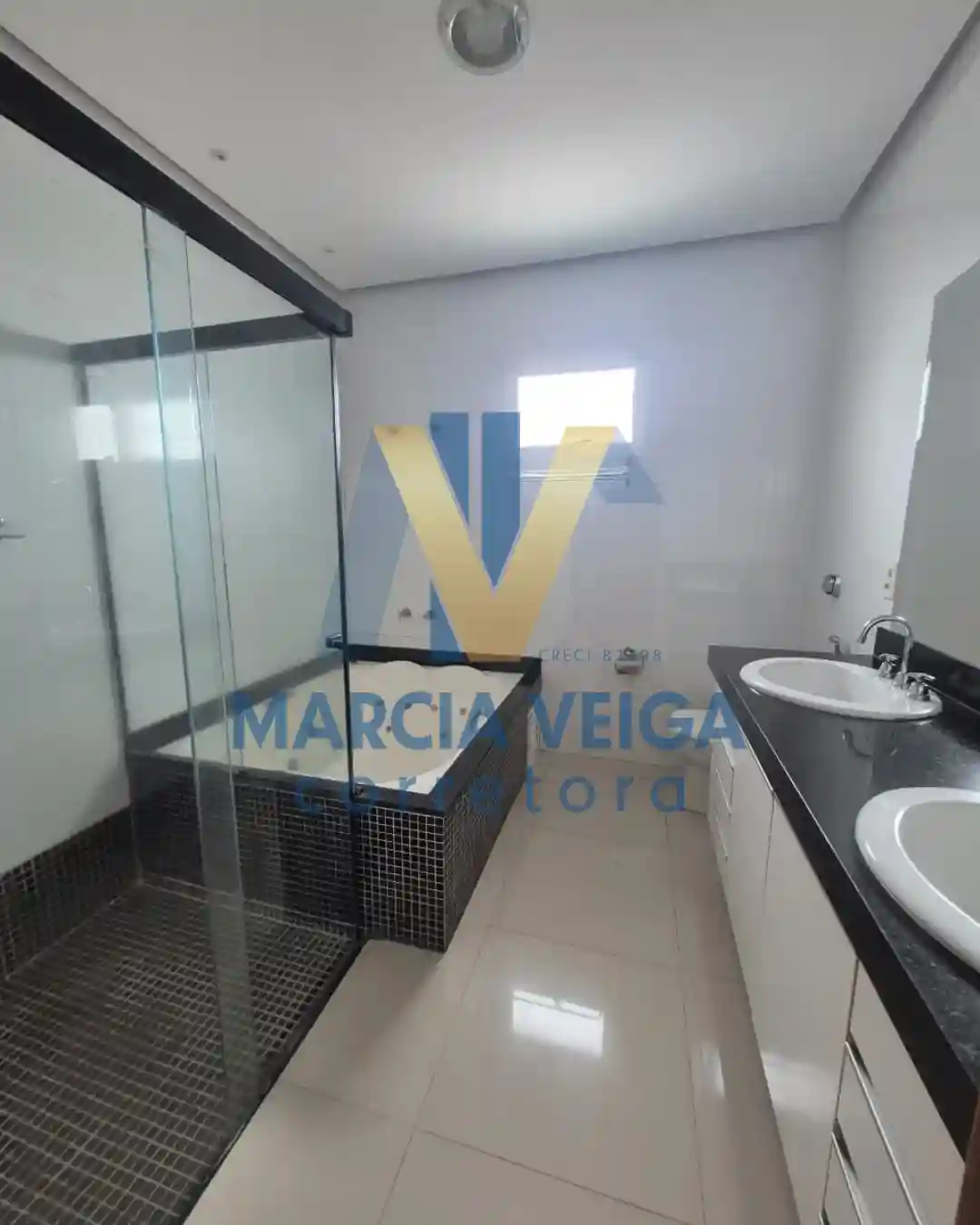 Casa de Condomínio com 3 quartos à venda, 320m² — foto 36 de 37