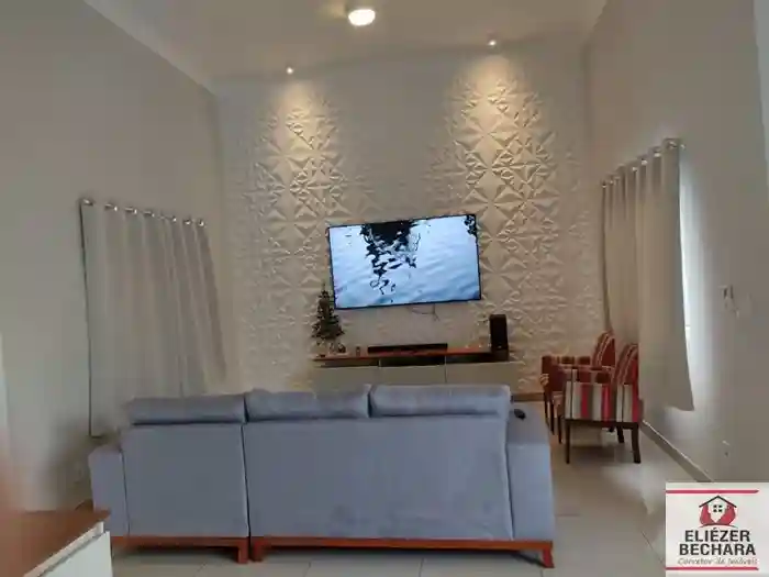 Casa com 3 quartos à venda, 130m² — foto 1 de 17