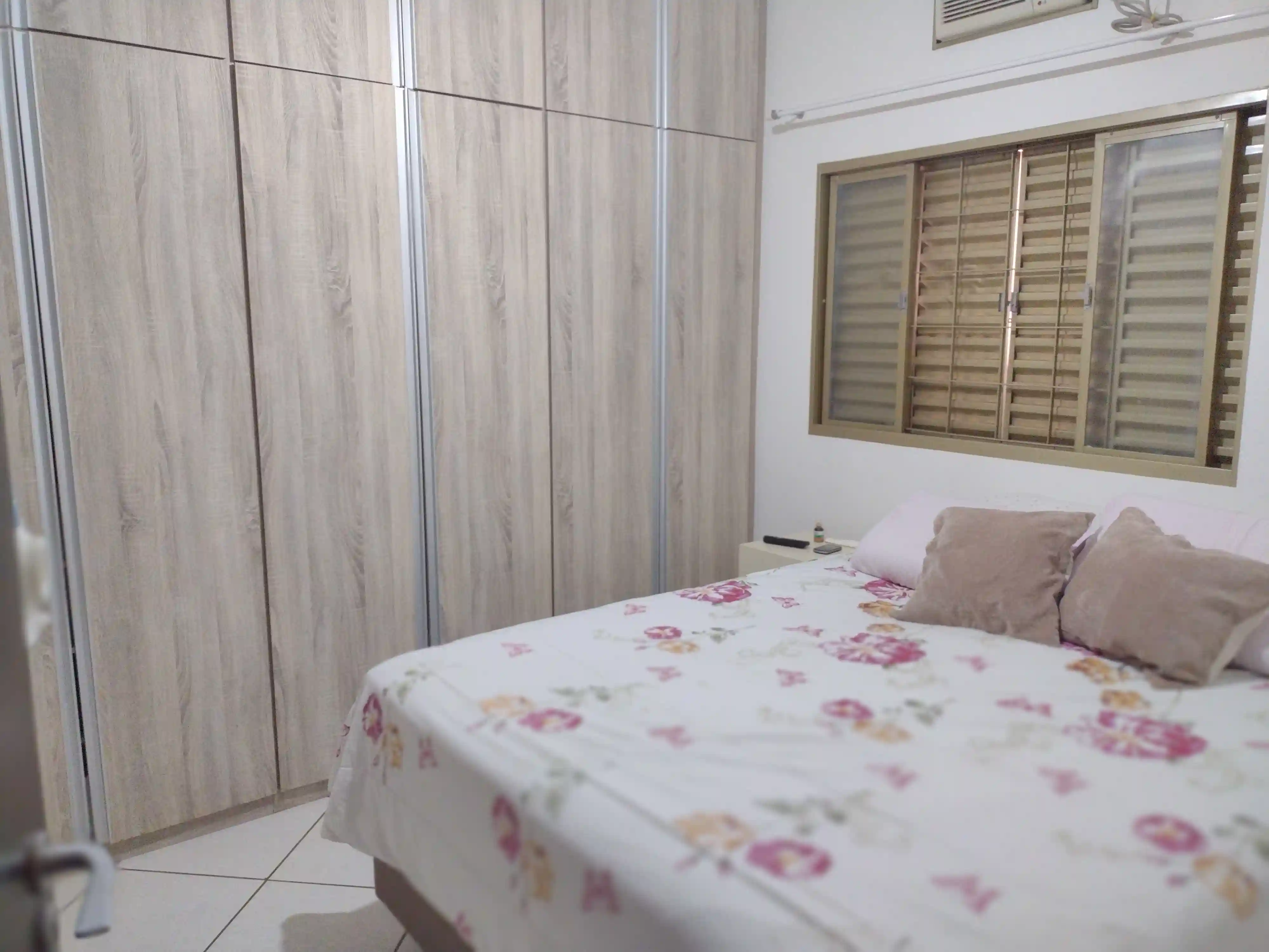 Casa com 3 quartos à venda, 150m² — foto 3 de 10