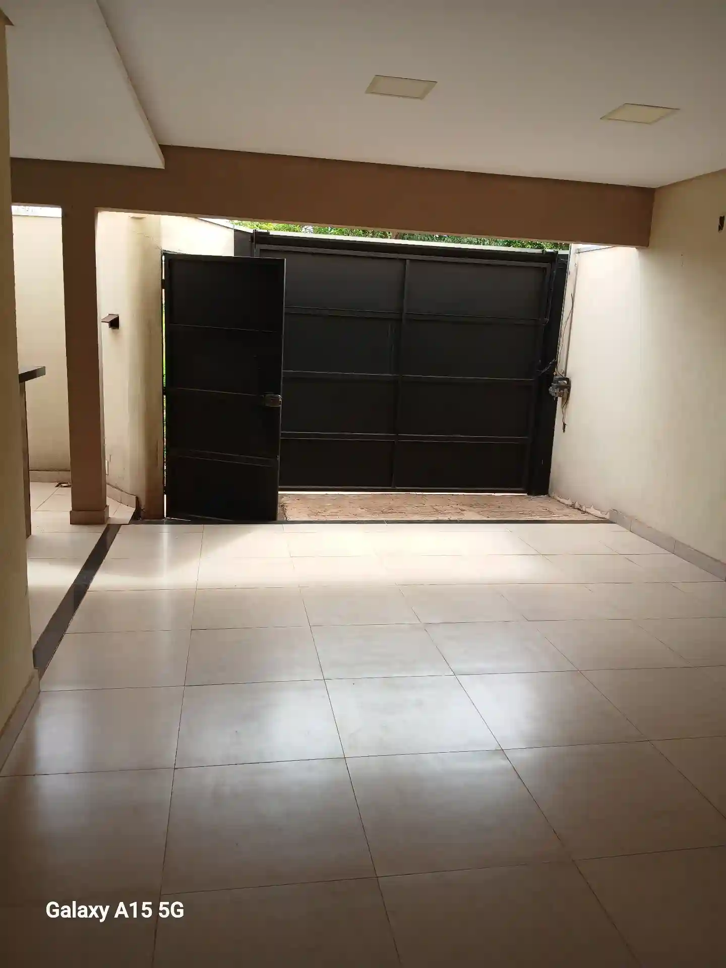 Casa com 2 quartos à venda, 150m² — foto 1 de 48