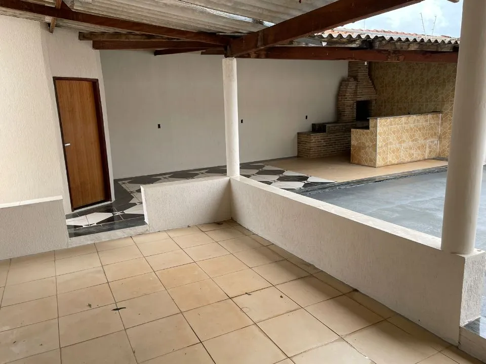 Casa à venda — foto 3 de 4