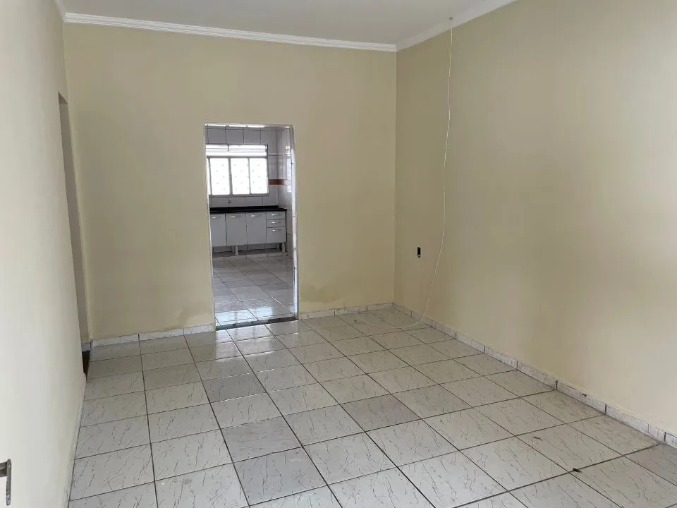 Casa à venda — foto 4 de 4