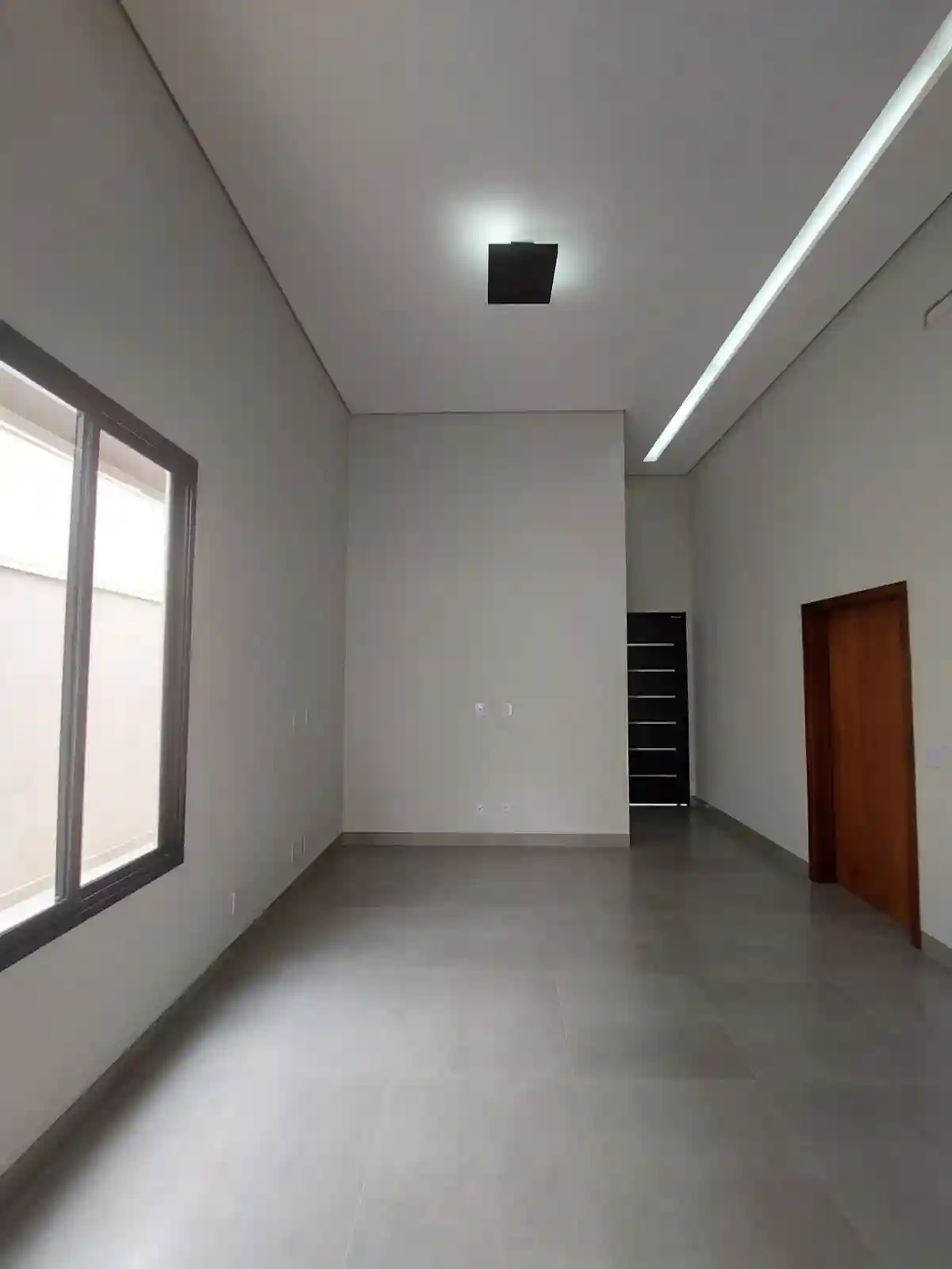 Casa de Condomínio com 3 quartos à venda, 253m² — foto 3 de 18