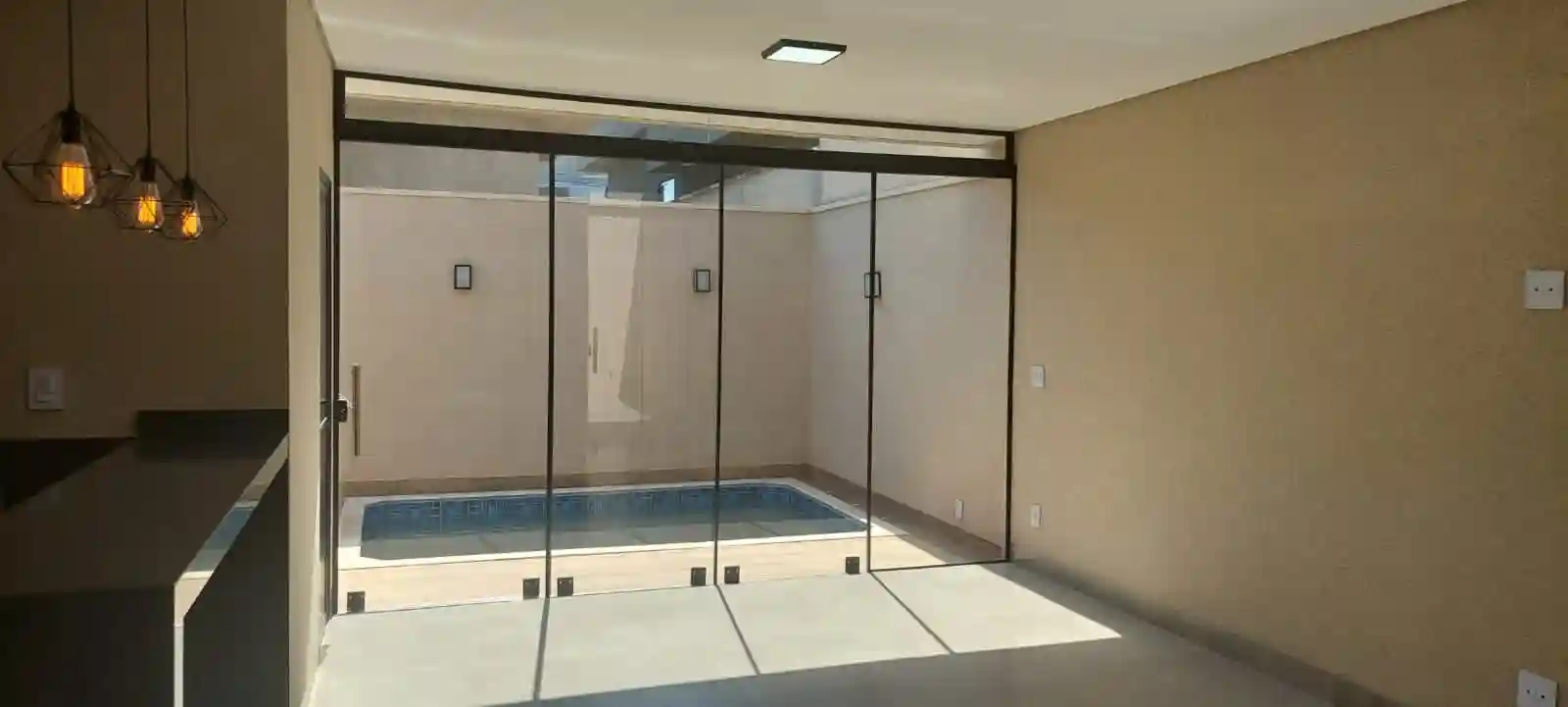Casa de Condomínio com 3 quartos à venda, 253m² — foto 12 de 18