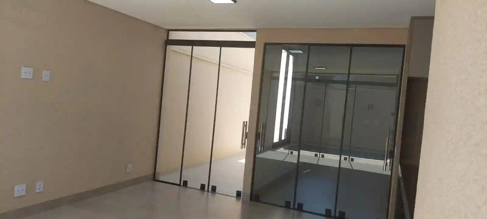Casa de Condomínio com 3 quartos à venda, 253m² — foto 14 de 18