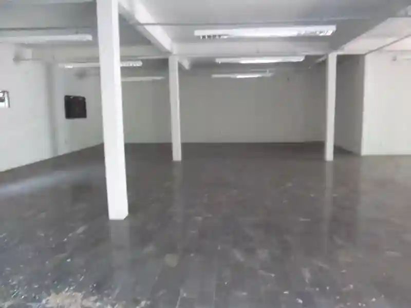 Loja / Salão / Ponto Comercial  à venda, 600m² — foto 2 de 12