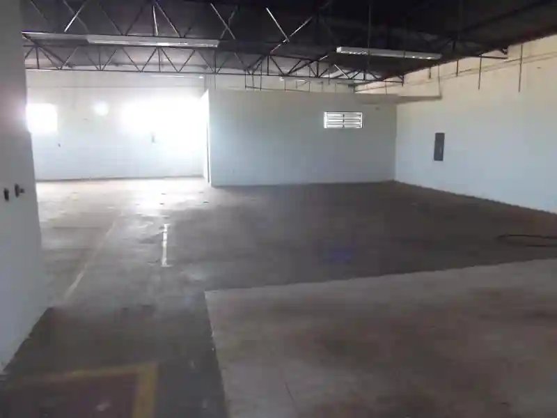 Loja / Salão / Ponto Comercial  à venda, 600m² — foto 6 de 12