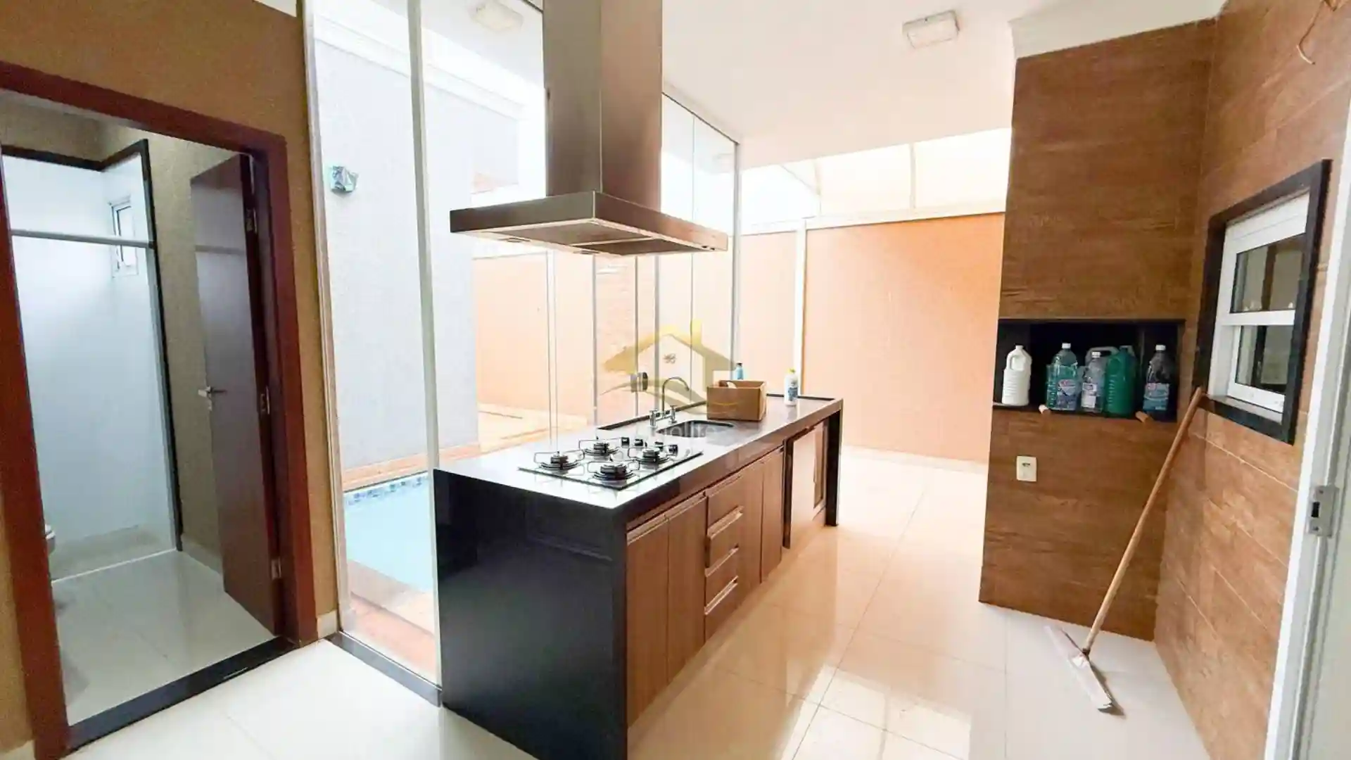 Casa de Condomínio com 3 quartos à venda, 170m² — foto 13 de 23