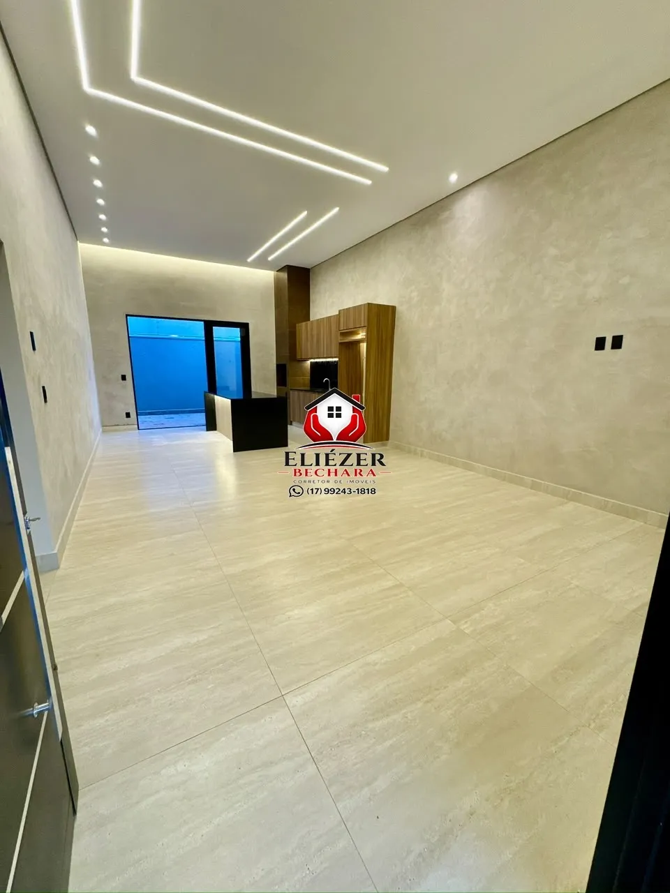 Casa com 3 quartos à venda, 120m² — foto 1 de 18