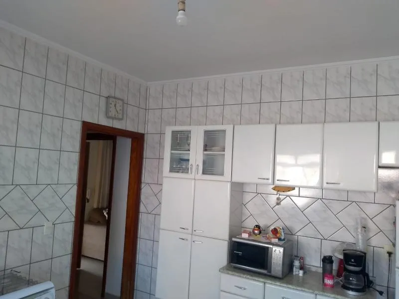 Casa à venda — foto 3 de 3
