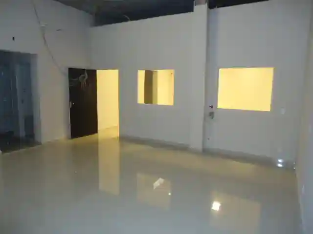 Loja / Salão / Ponto Comercial para aluguel — foto 10 de 25