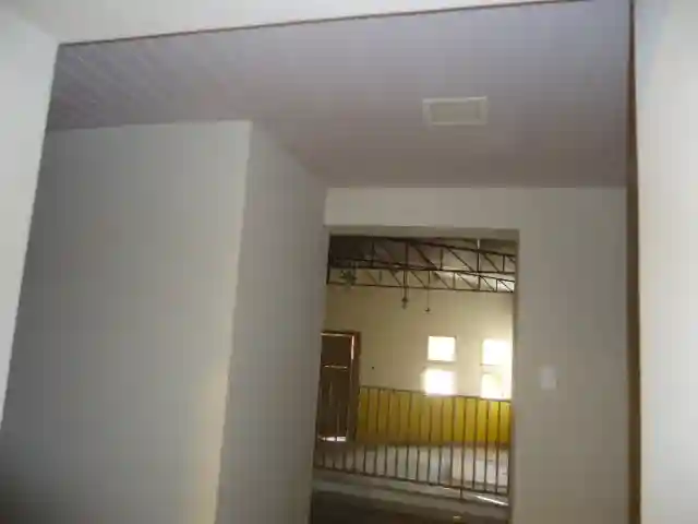 Loja / Salão / Ponto Comercial para aluguel — foto 17 de 25