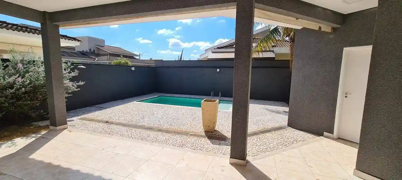 Casa de Condomínio com 3 quartos à venda, 240m² — foto 4 de 7