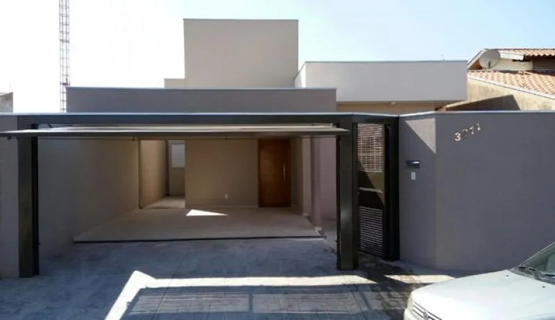 Casa à venda — foto 1 de 3