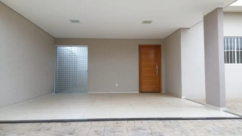Casa à venda — foto 2 de 3