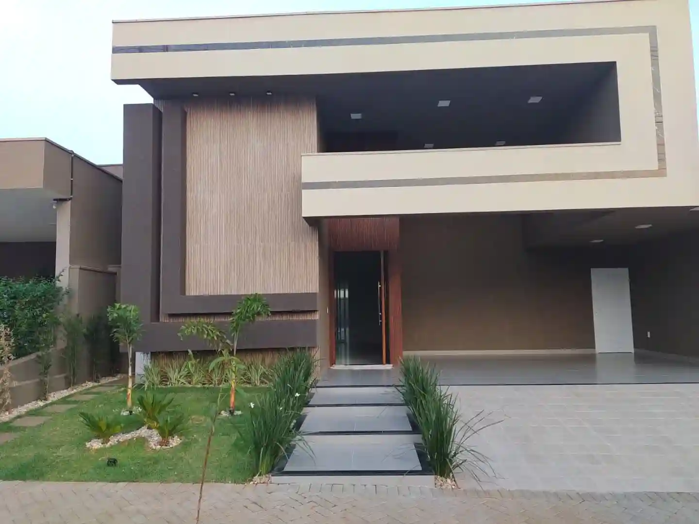 Casa de Condomínio com 3 quartos à venda, 360m² — foto 8 de 11