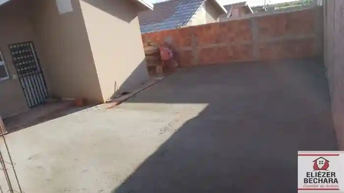Casa com 2 quartos à venda, 50m² — foto 3 de 11