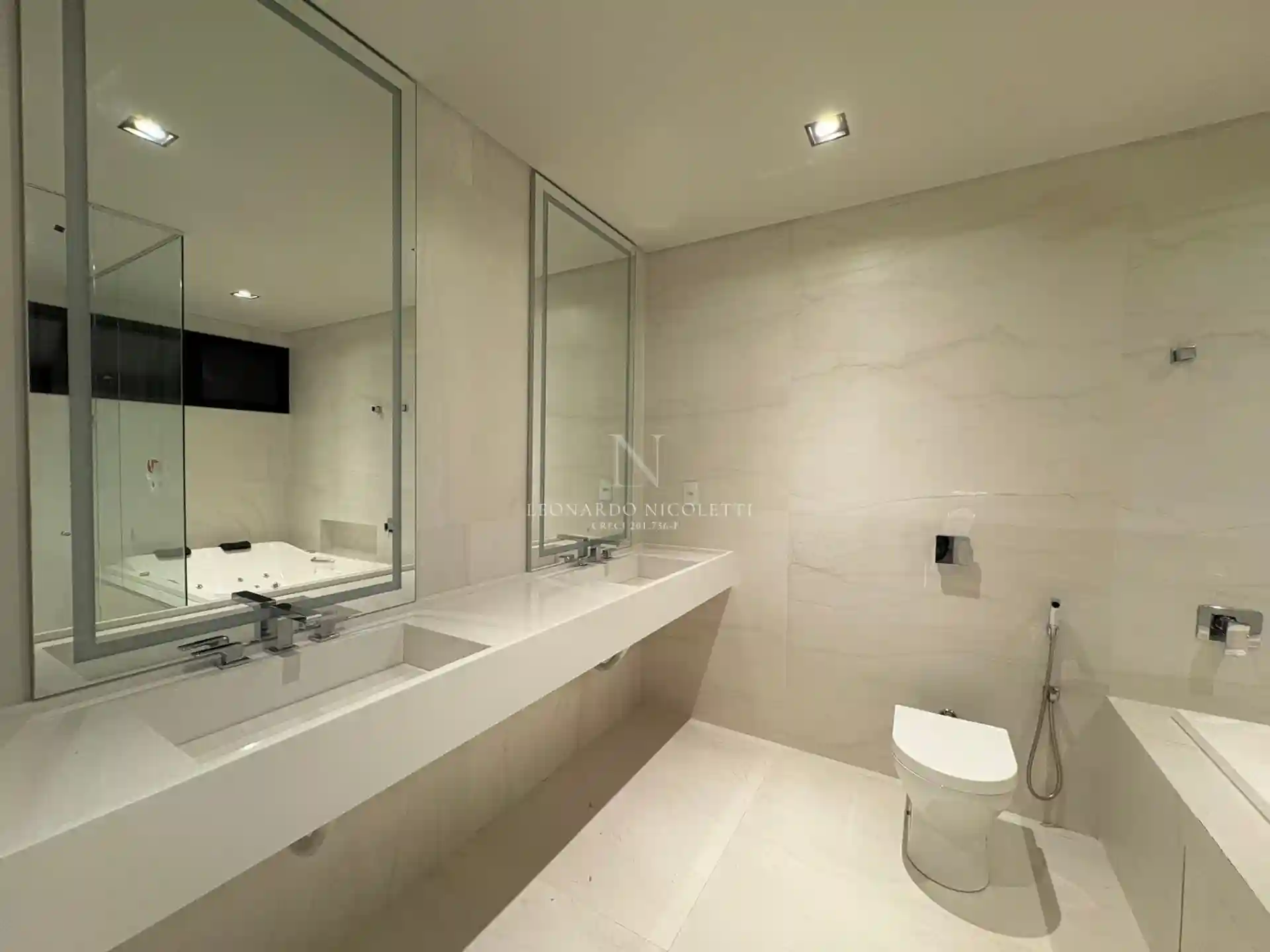 Casa de Condomínio com 3 quartos à venda, 409m² — foto 15 de 23