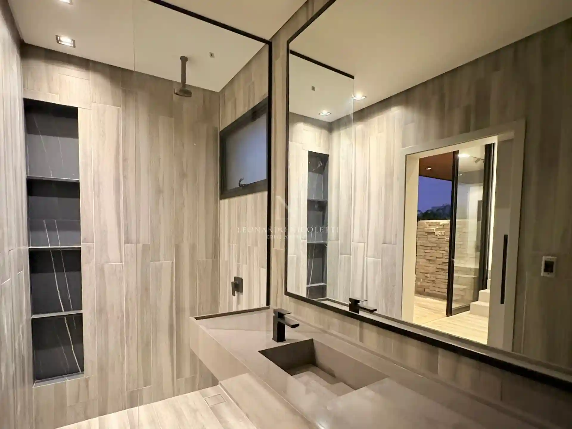 Casa de Condomínio com 3 quartos à venda, 409m² — foto 21 de 23
