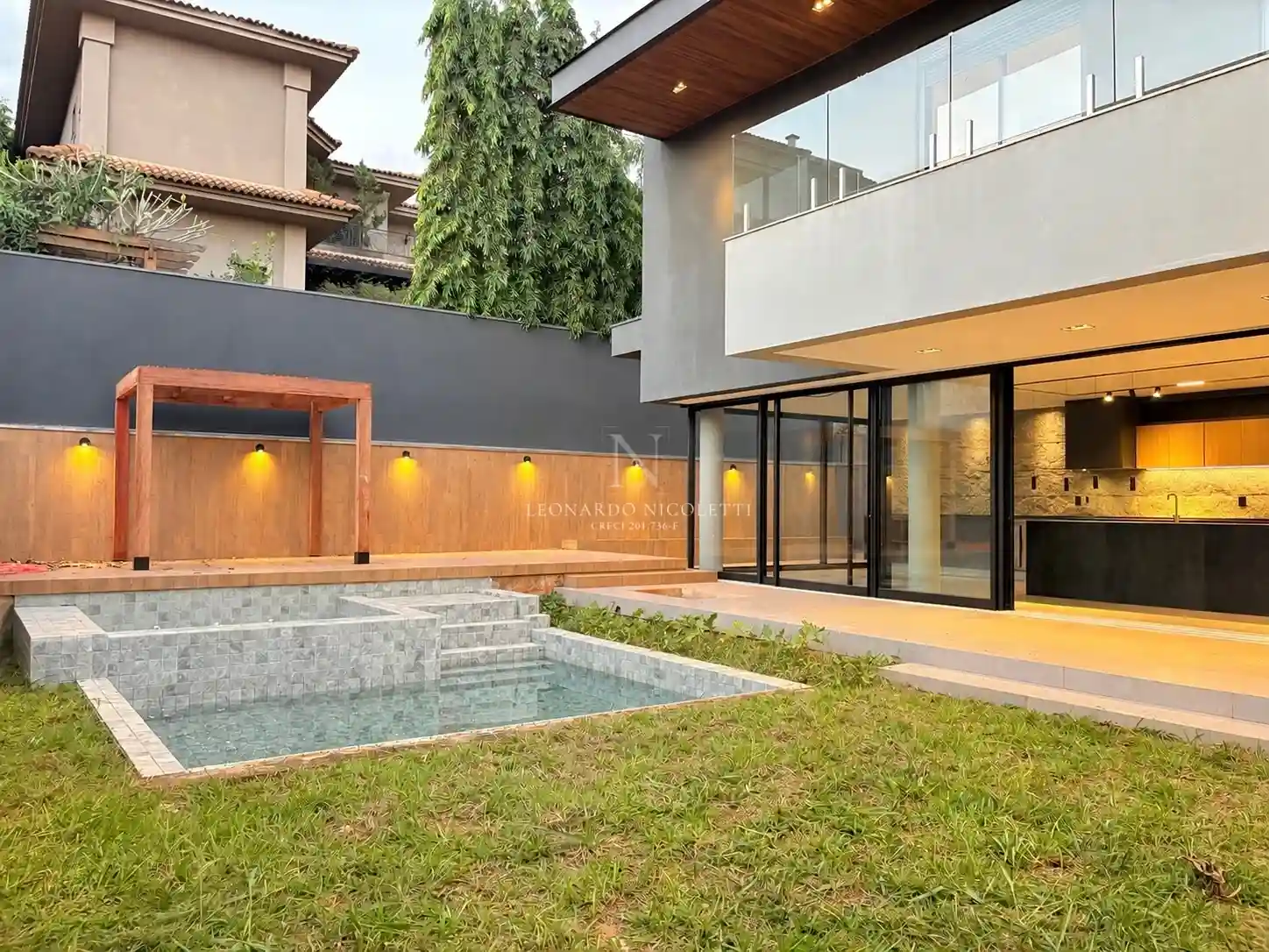 Casa de Condomínio com 3 quartos à venda, 409m² — foto 4 de 23
