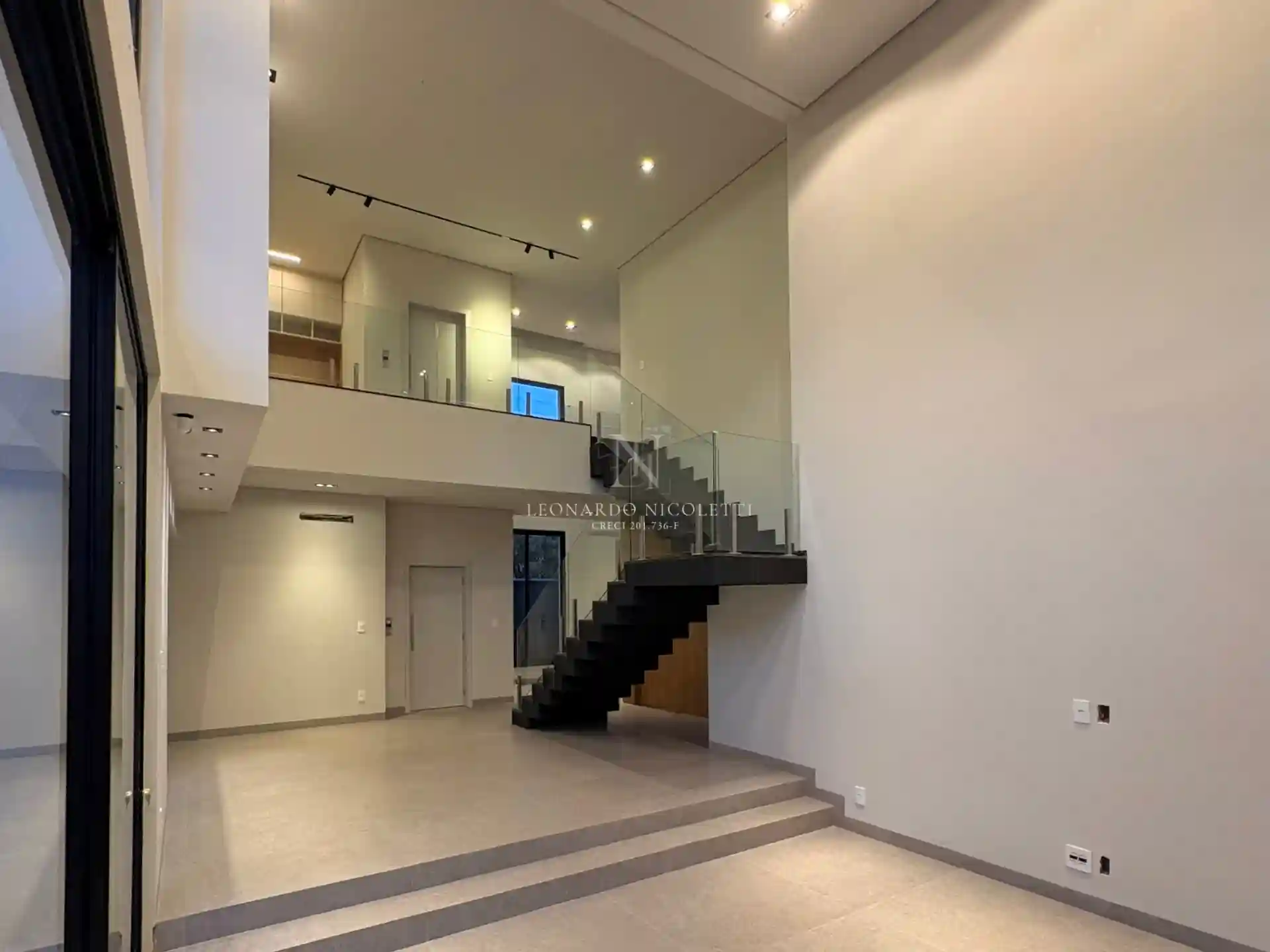 Casa de Condomínio com 3 quartos à venda, 409m² — foto 9 de 23