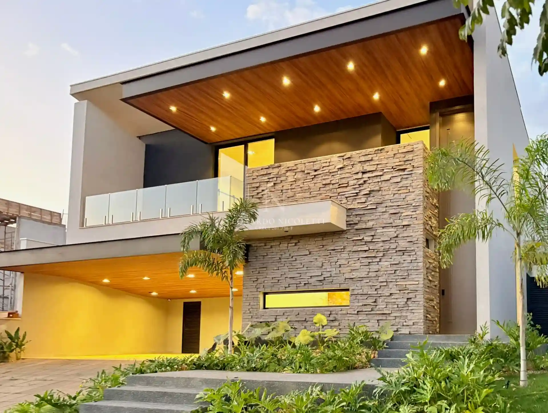Casa de Condomínio com 3 quartos à venda, 409m² — foto 1 de 23