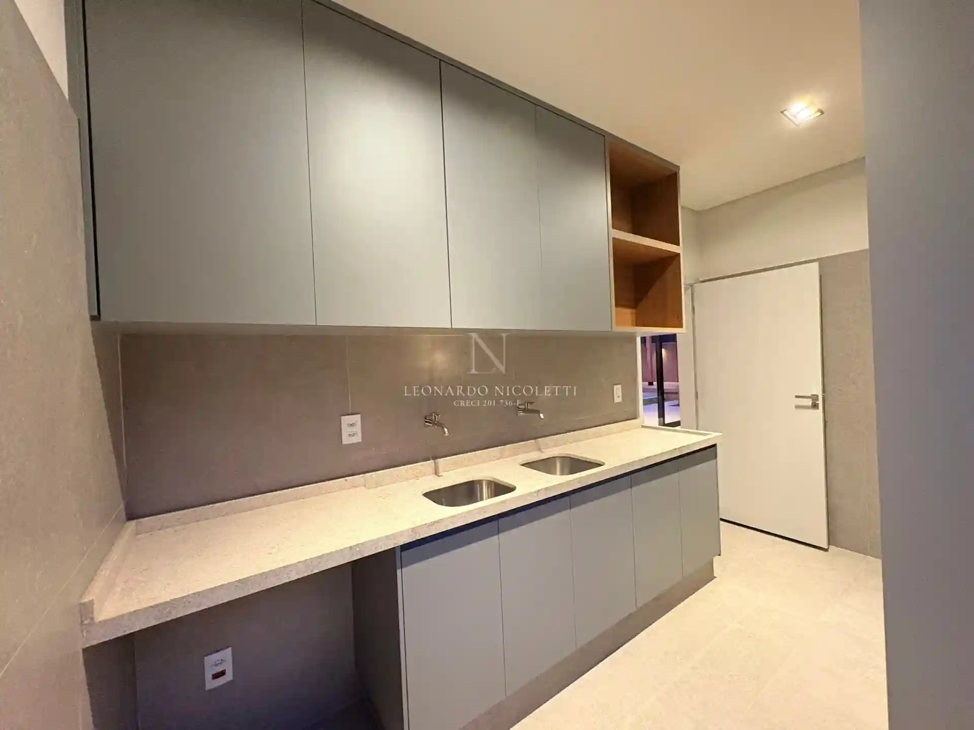Casa de Condomínio com 3 quartos à venda, 409m² — foto 22 de 23