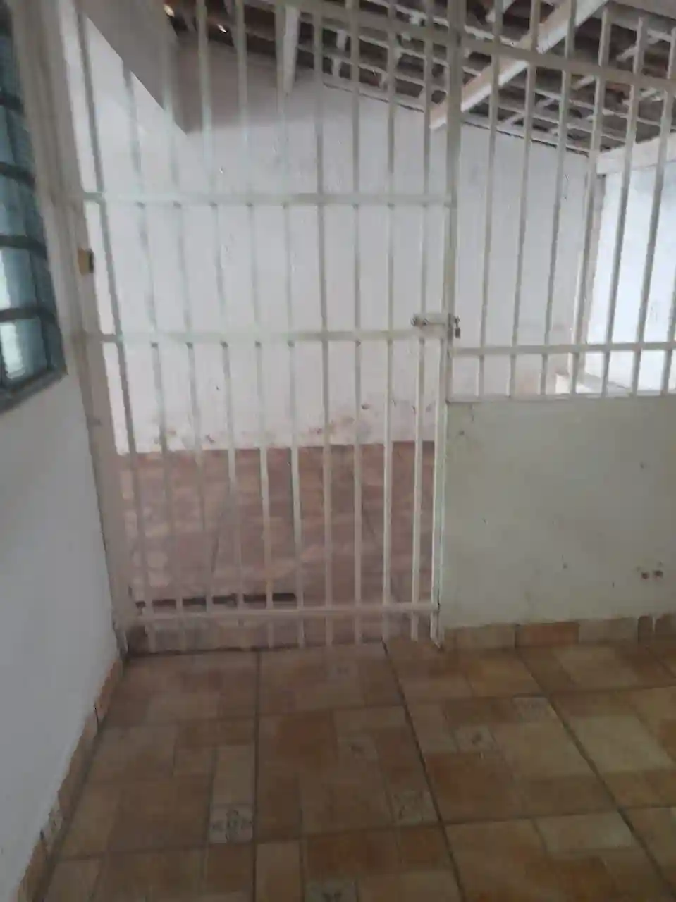 Casa com 6 quartos à venda, 180m² — foto 7 de 23