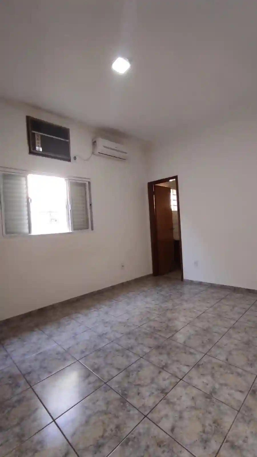 Casa com 4 quartos à venda, 193m² — foto 6 de 27