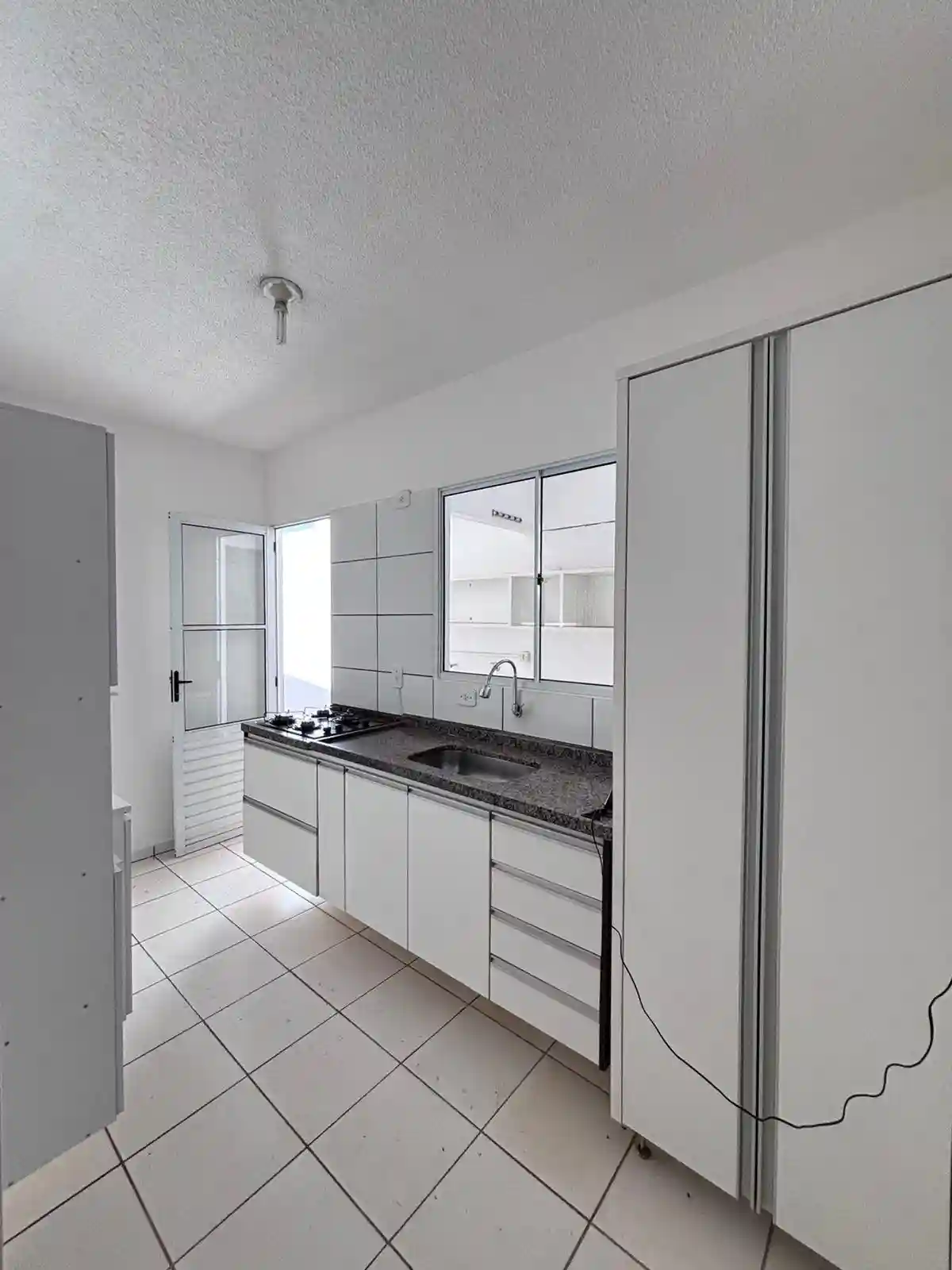 Casa de Condomínio com 3 quartos à venda, 10m² — foto 5 de 11